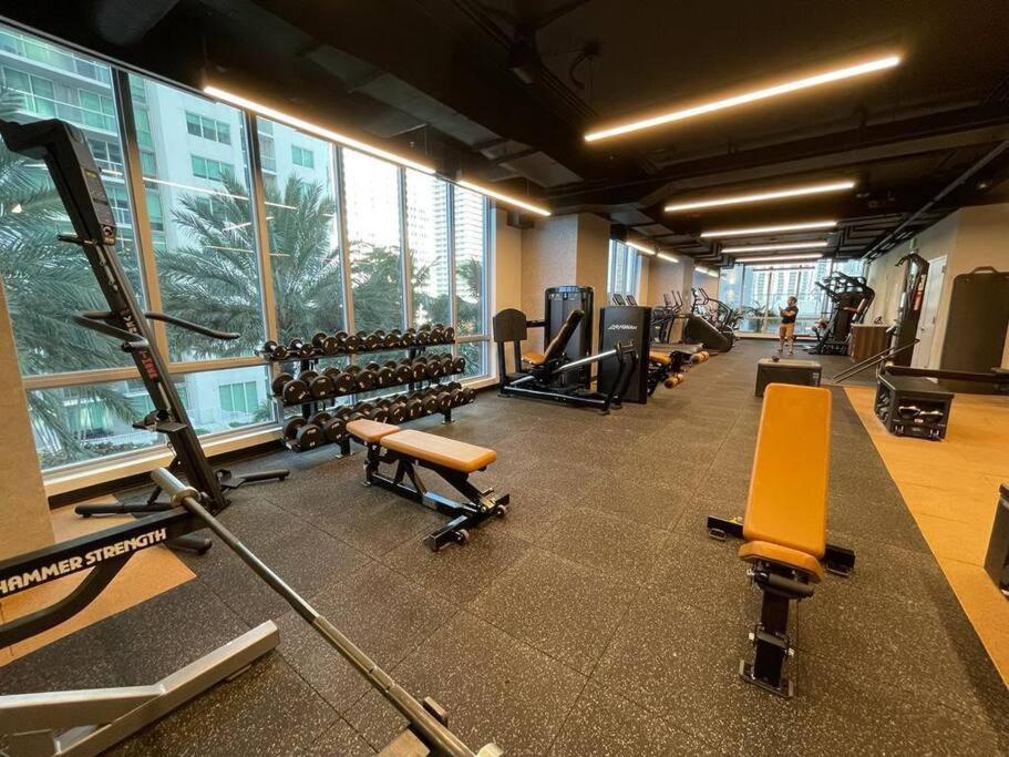 Downtown Elegance. 17th Floor Yotelpad Apartamento